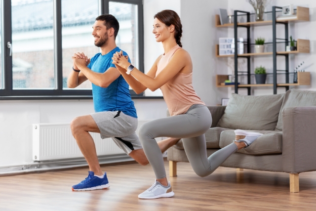 Nutze das Sofa für deine Fitness - gesund-abnehmen-4u.de